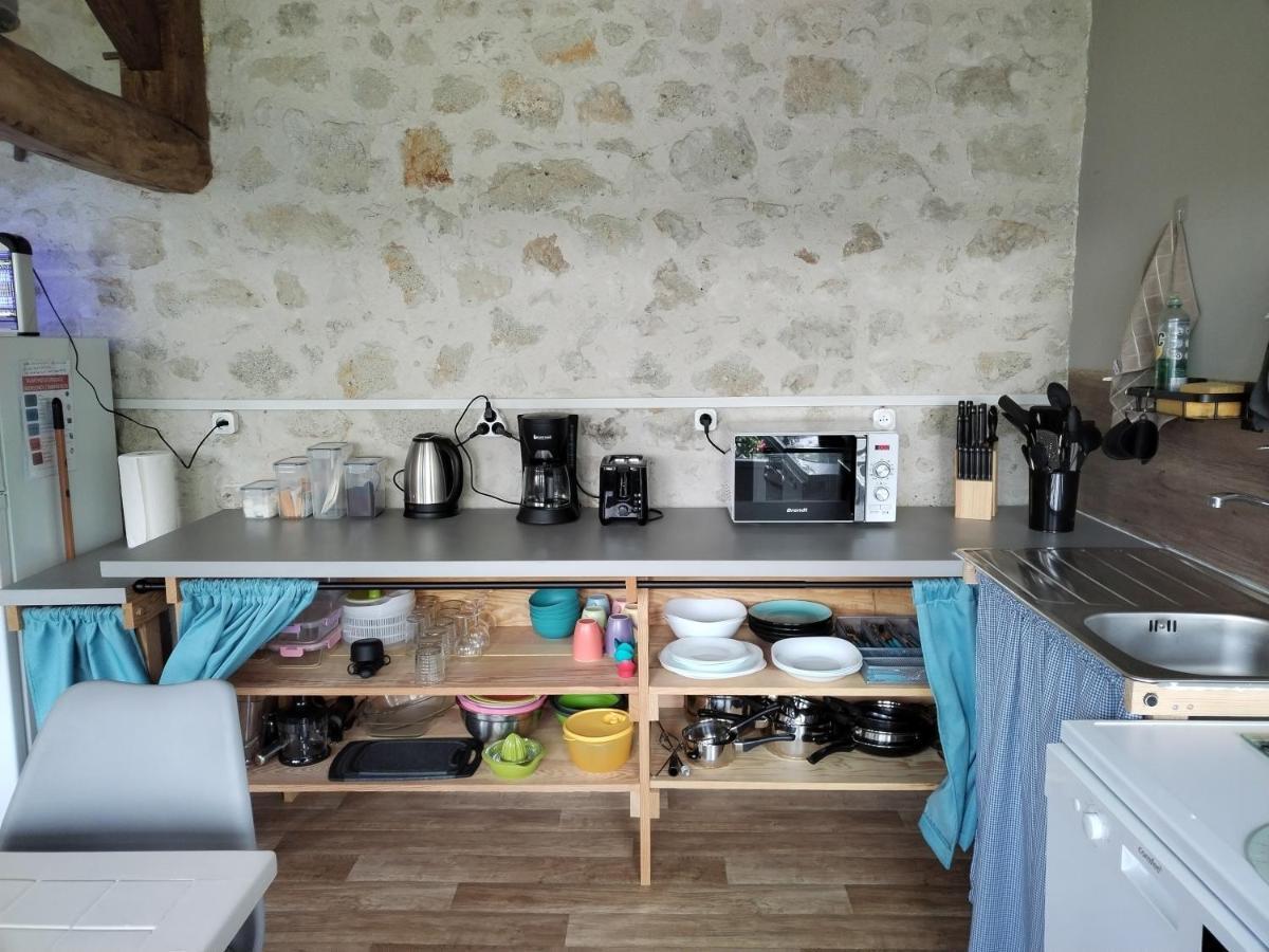 Chambre 2 A 4 Pers Gite Du Gardoir Boresse-et-Martron Bagian luar foto