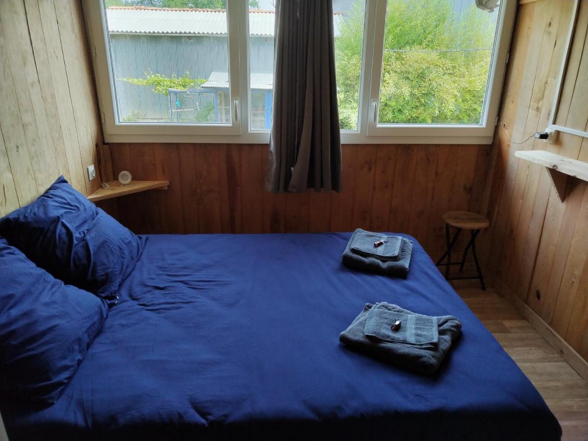Chambre 2 A 4 Pers Gite Du Gardoir Boresse-et-Martron Bagian luar foto